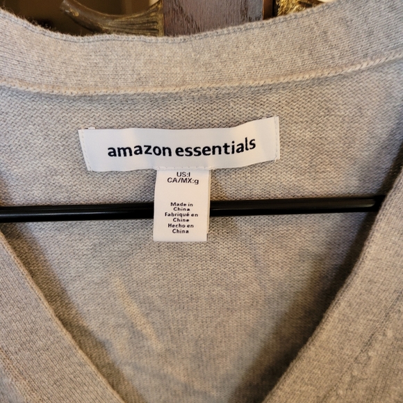Amazon Essentials Cardigan - Picture 3 of 5